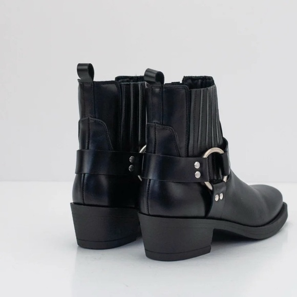 BRYAN STEPWISE - ANKLE BOOT - LOIS BLACK size 7.5 EUC - Picture 3 of 7